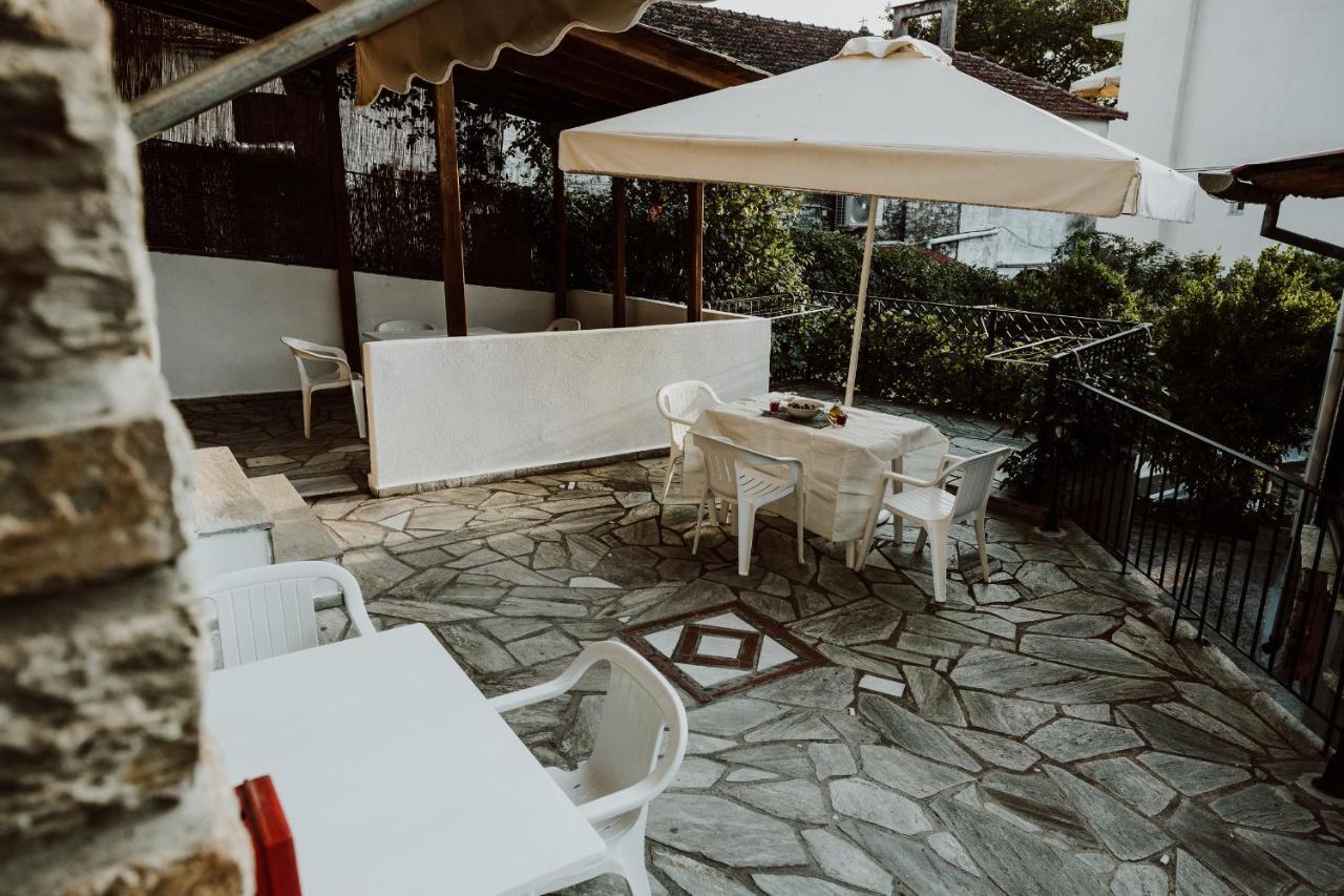Filippos Rooms Afissos Exterior photo