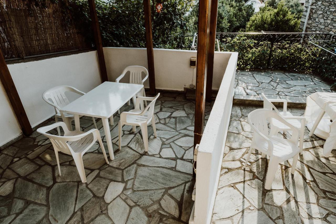 Filippos Rooms Afissos Exterior photo