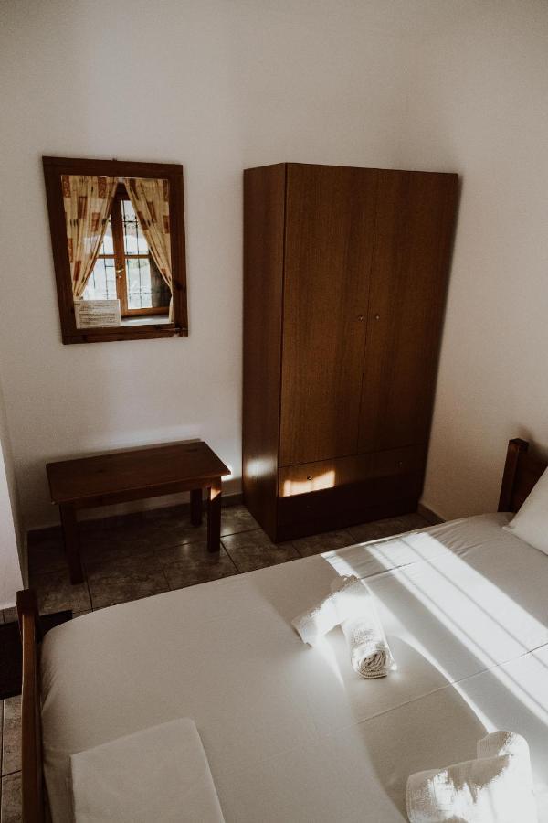 Filippos Rooms Afissos Exterior photo