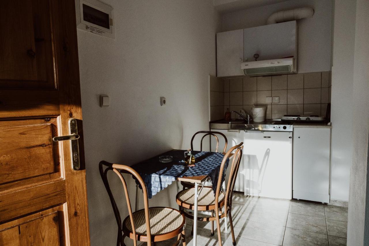 Filippos Rooms Afissos Exterior photo